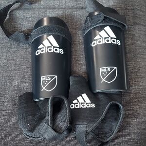 Adidas Black Soccer Shin Guards with Straps - Youth MEDIUM